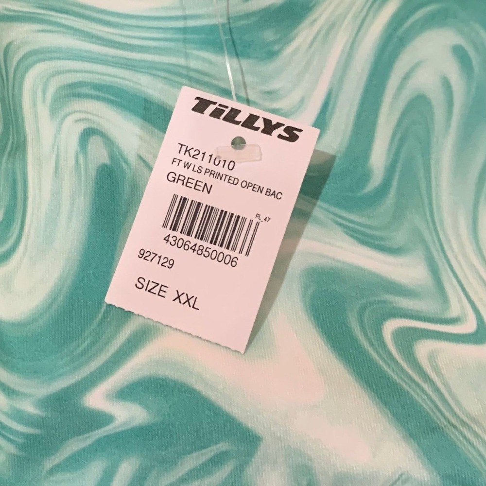 Full Tilt Printed Open Back Womens Tee NWT Green XXL - Picture 3 of 3